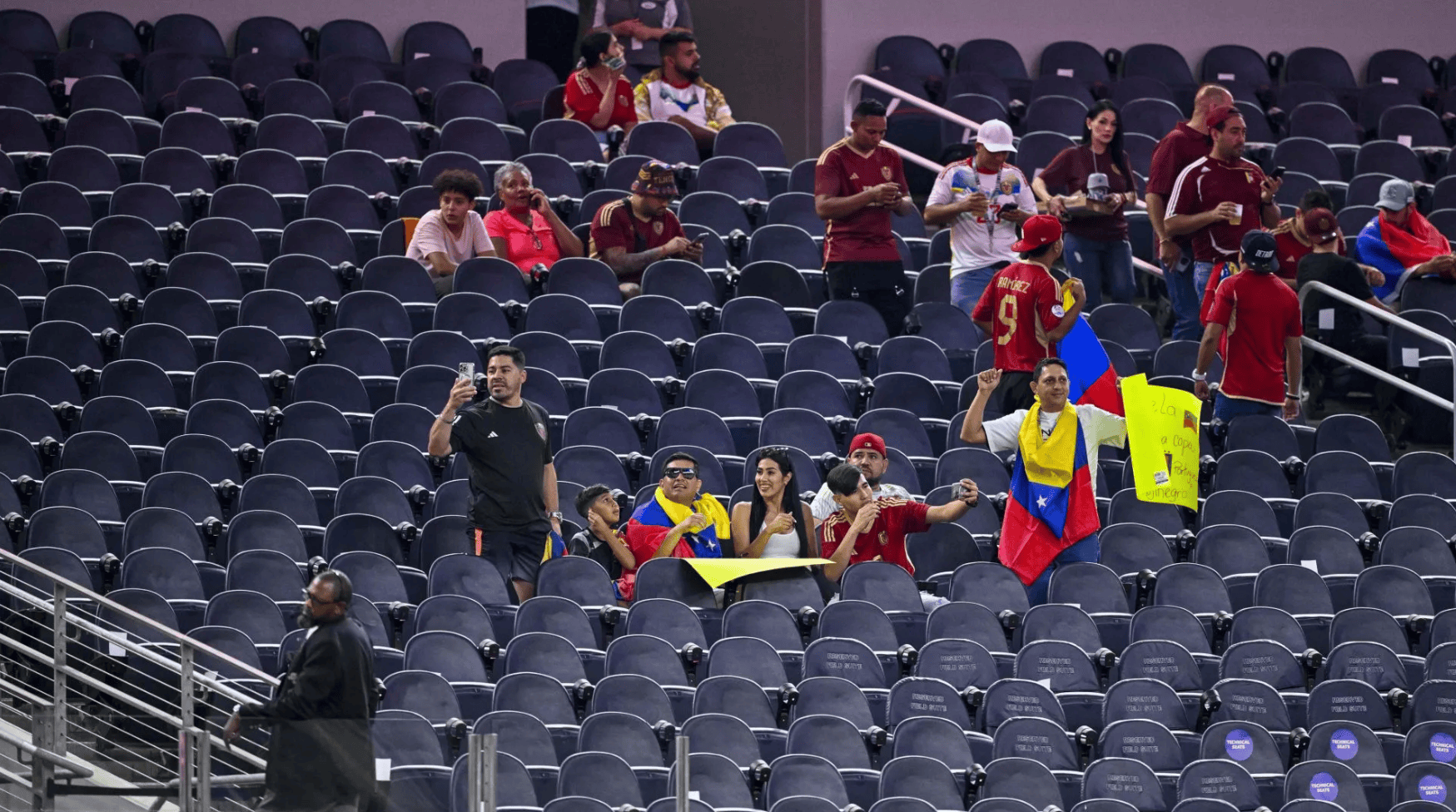 梅西赛事官方发布爆冷新规，FPX争议不断！